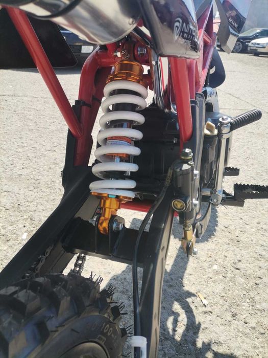 MotoCross Sky Pro Deluxe 125cc:Cutie Manuala 4 trepte