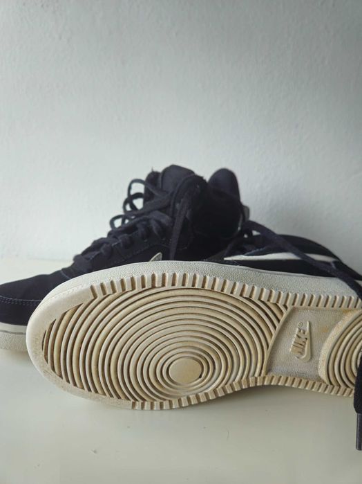 Nike обувки 37.5 номер.