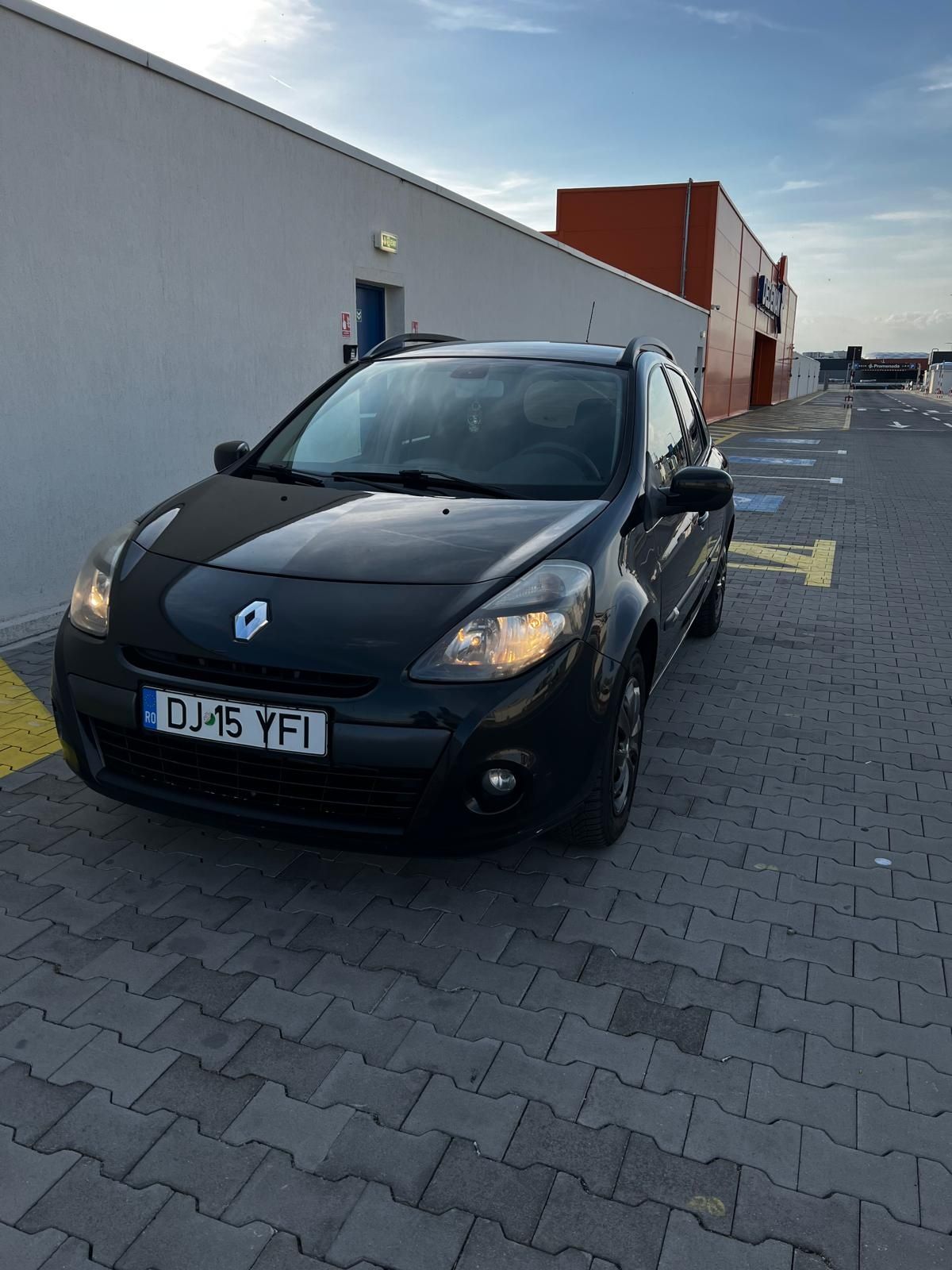 Vând Renault Clio 3 1.2i + GPL
