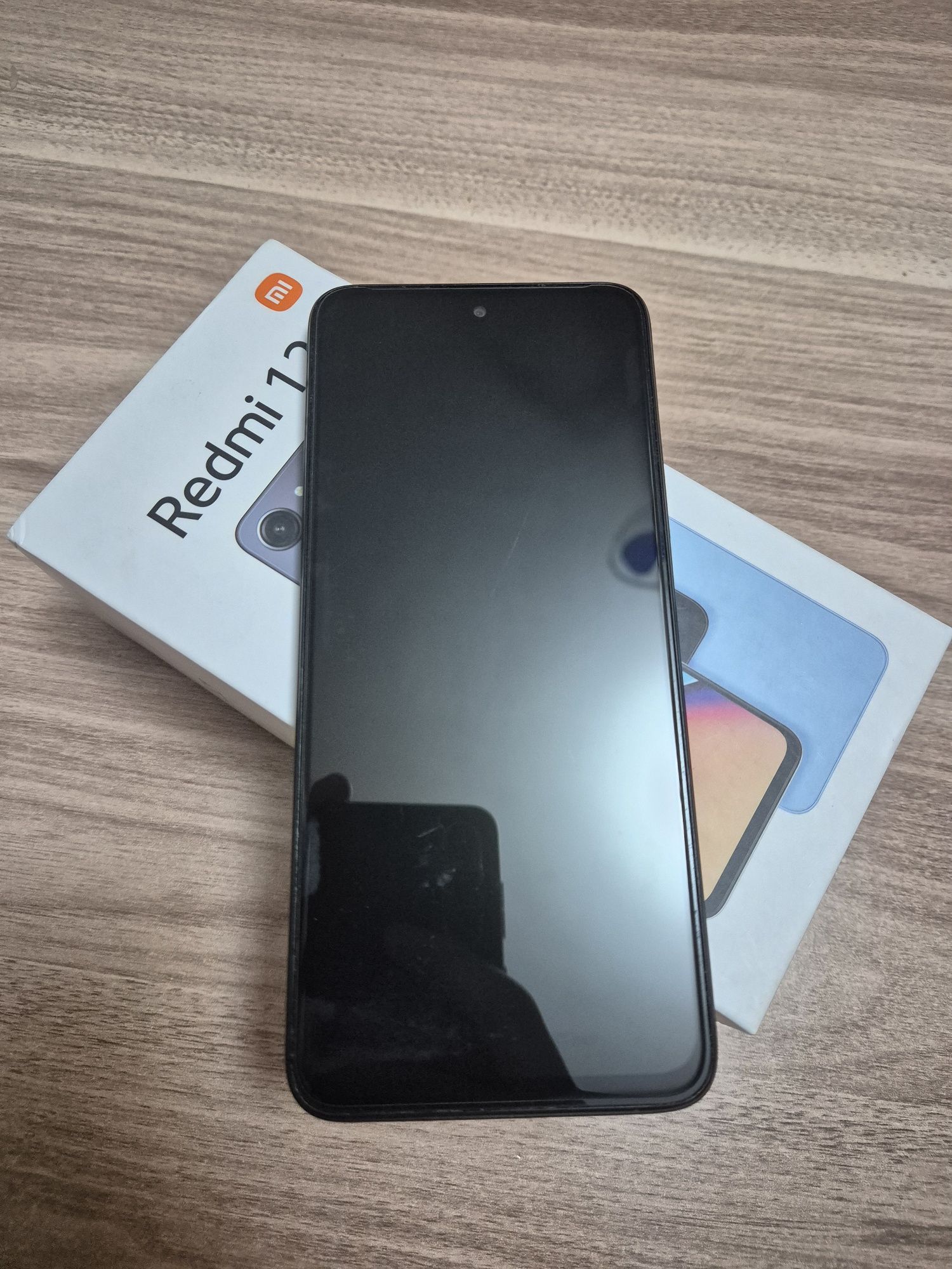 Redmi 12  4/128 gb xotira