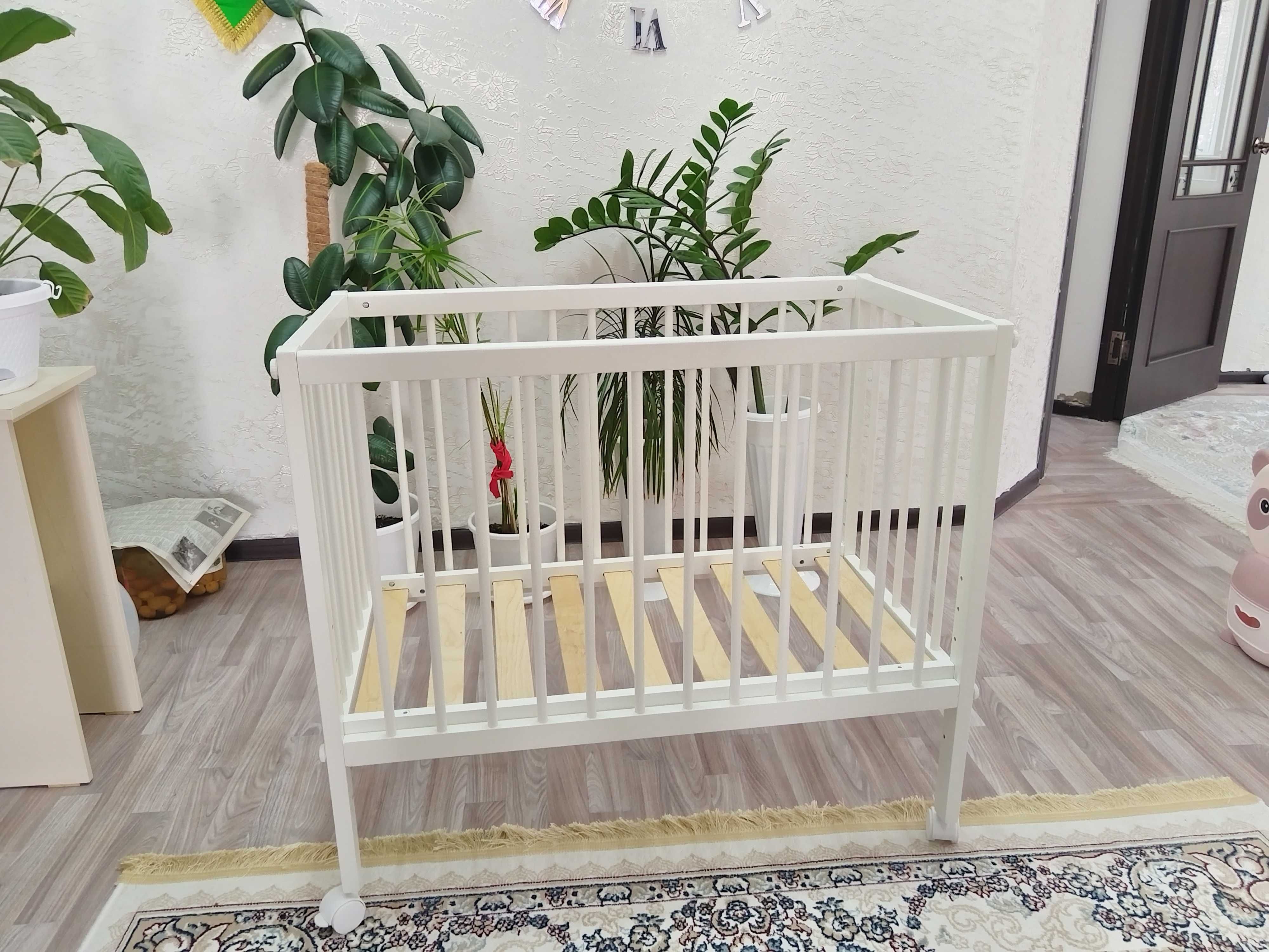 Детский кровать. Манеж.
