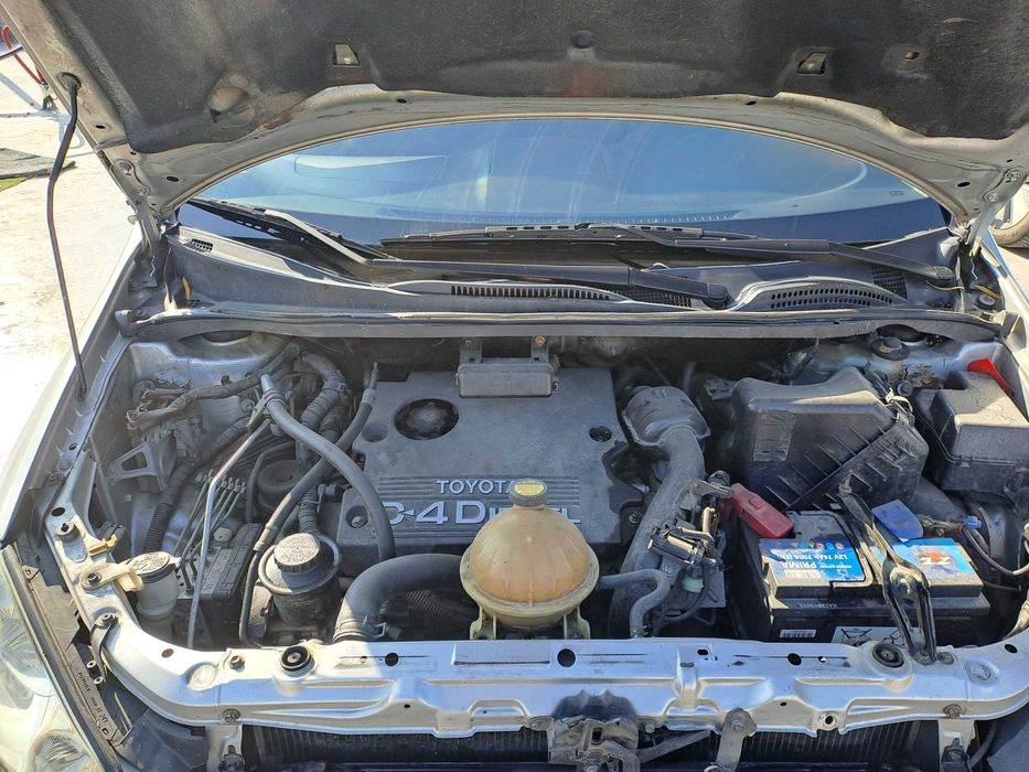 Toyota Avensis Verso