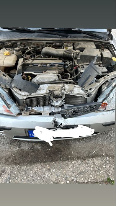 Vand Ford Focus MK1 1.8 benzina 2004 pentru PIESE
