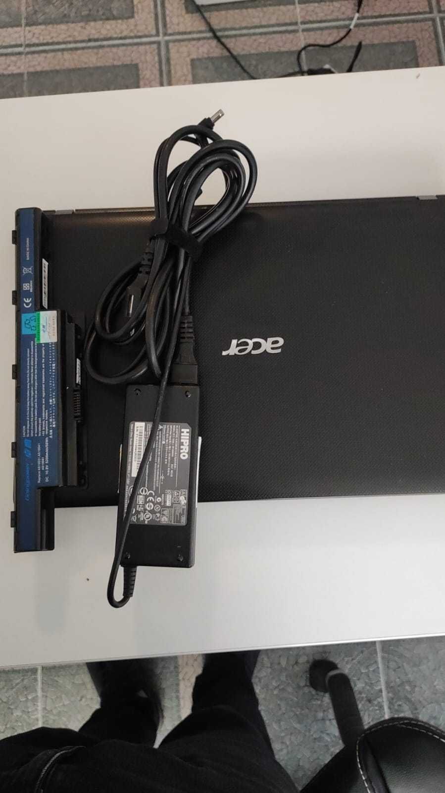 Vând laptop Acer aspire i5