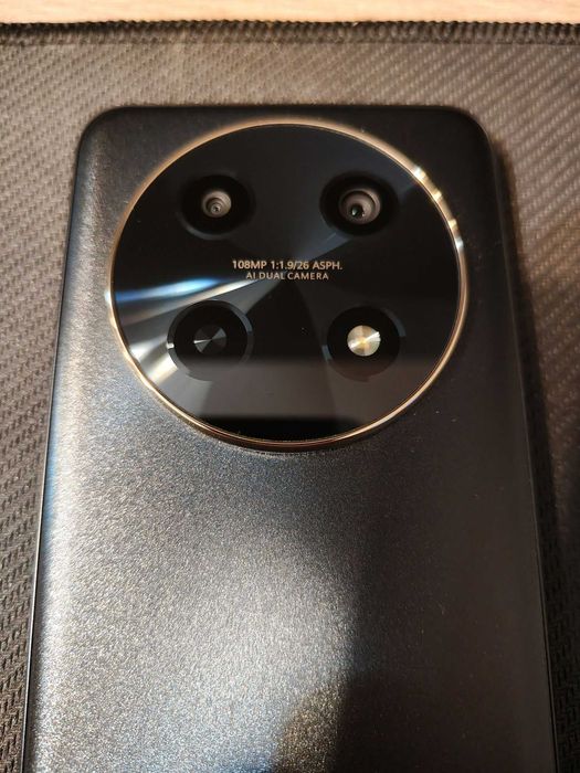 Продавам телефон Huawei Nova 12i 8/128 GB като нов + гаранция 17м.