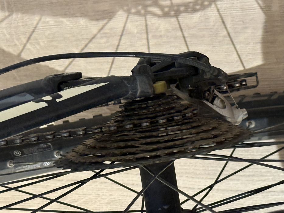 Bicicleta Enduro Downhill Cube in stare excelenta