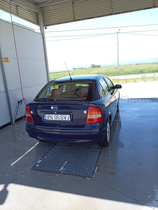 Vând Opel Astra g 1.7 dizel.