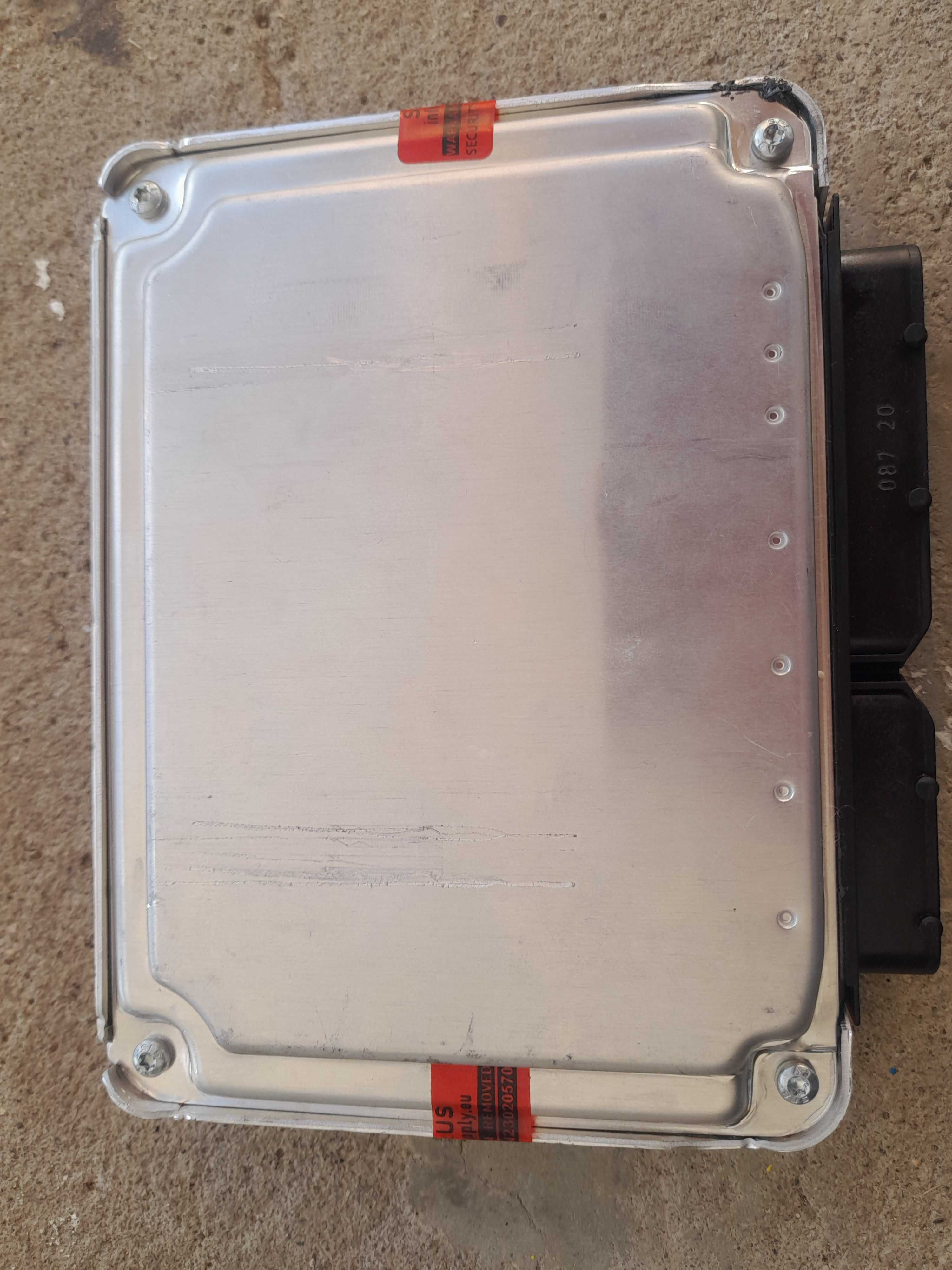 Компютър за VW T5 2,0L 11,04,2018г. от Bosch 06A 906 012 AC
