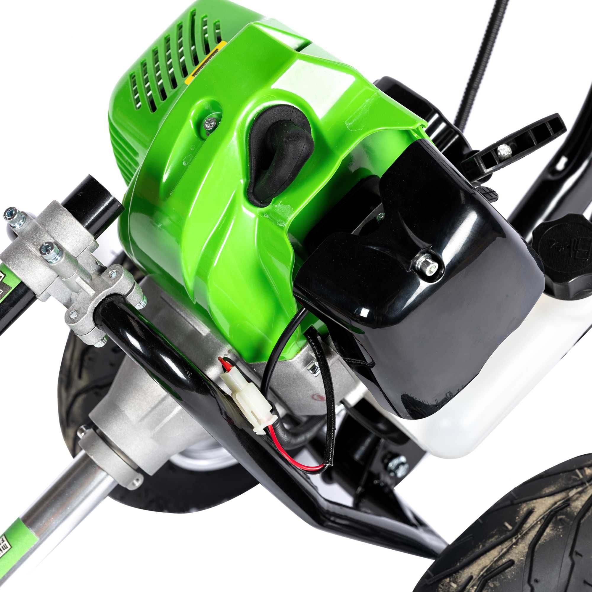 Motocositoare pe benzina cu roti Micul Fermier 2T, pornire rapida.