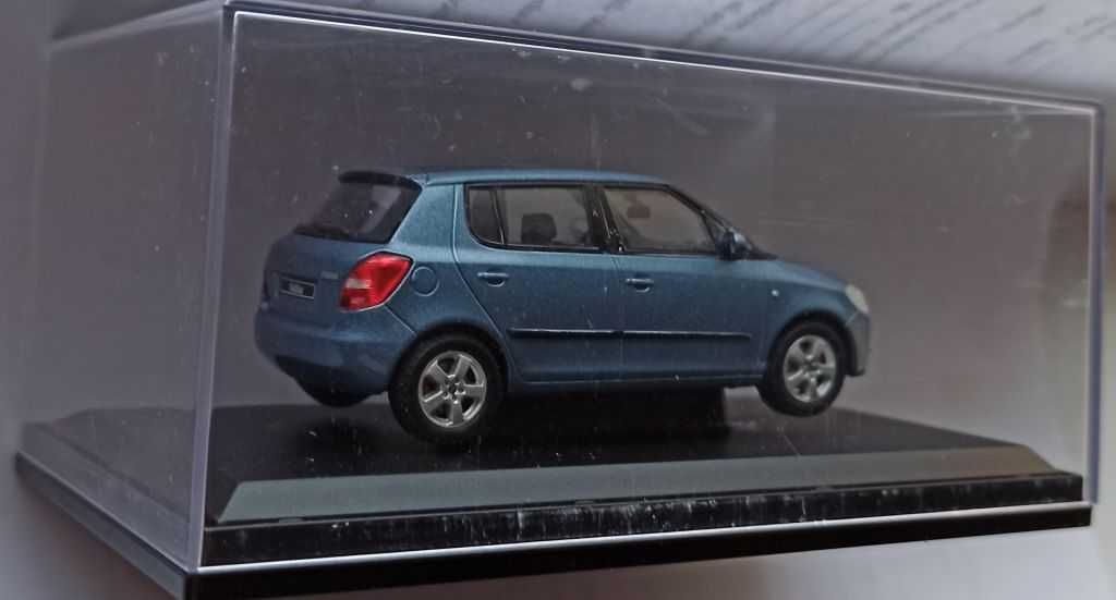 Macheta Skoda Fabia 2 (bleu) - Abrex 1/43