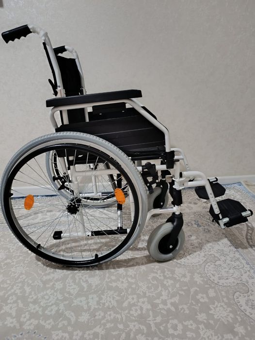 Инвалидная коляска. Новый.