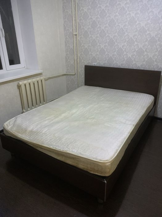 Продам кровать б/у