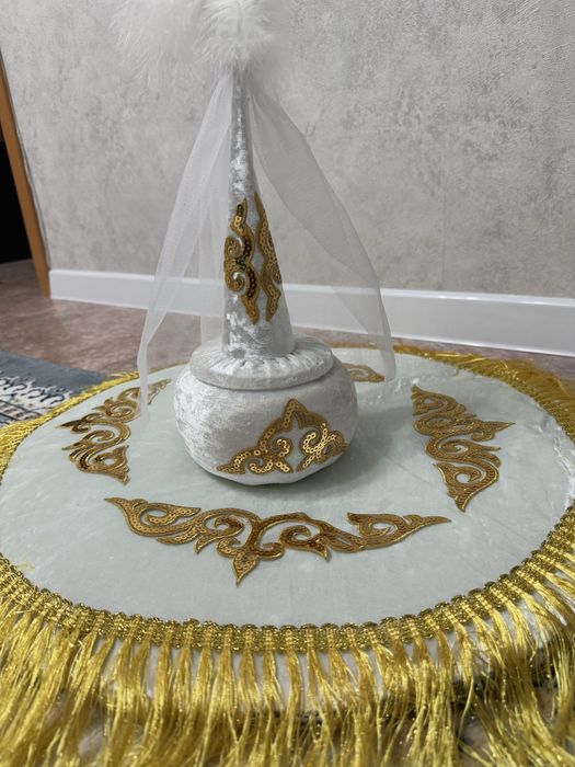 Продается набор на сырга салу