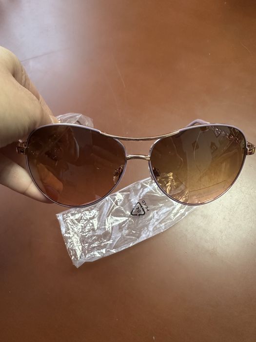 Нови, оригинални слънчеви очила Tahari