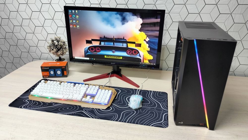 Мощный игровой компьютер в отличном состоянии