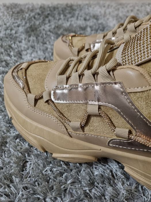 Маратонки 40 номер