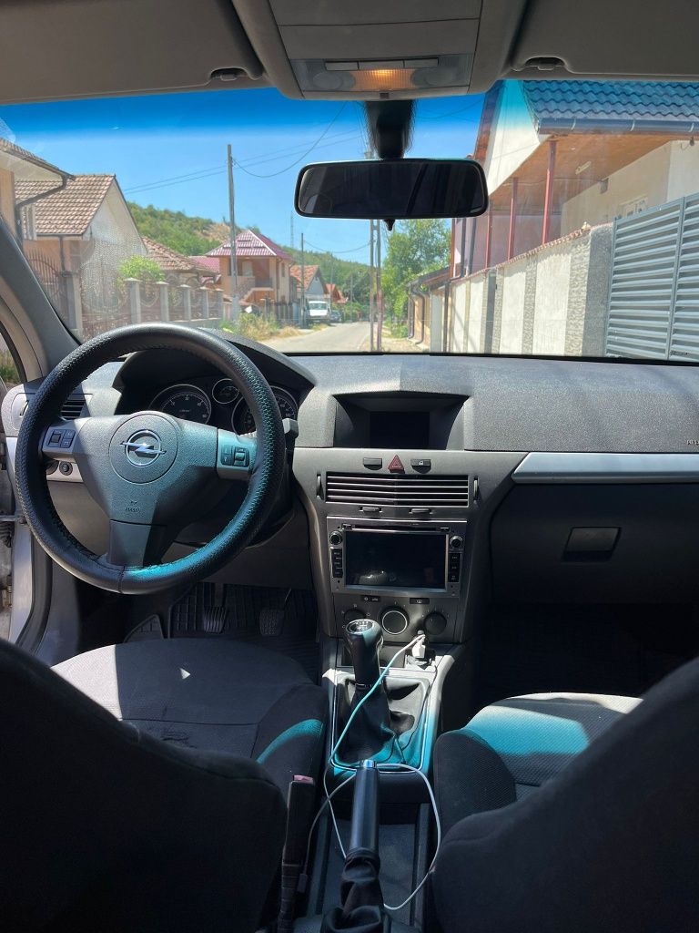 Opel Astra H, 1.7 cdti