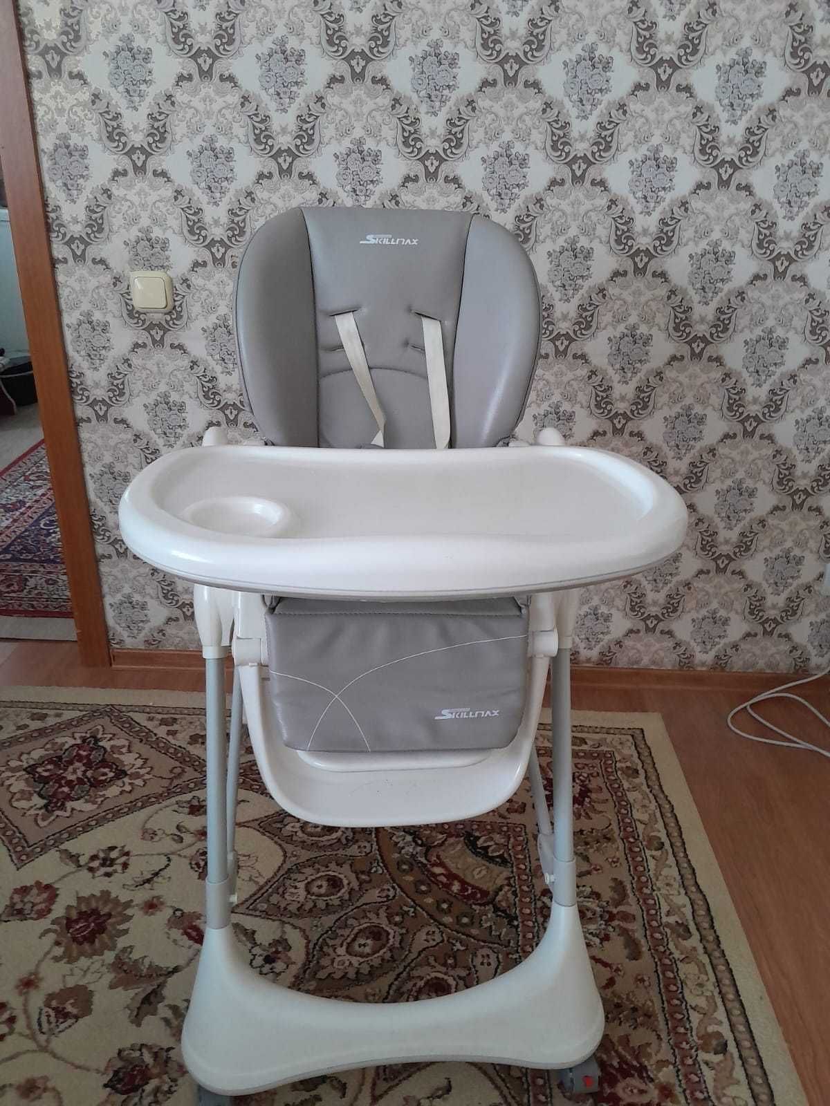 Продам детский стульчик (как новая)