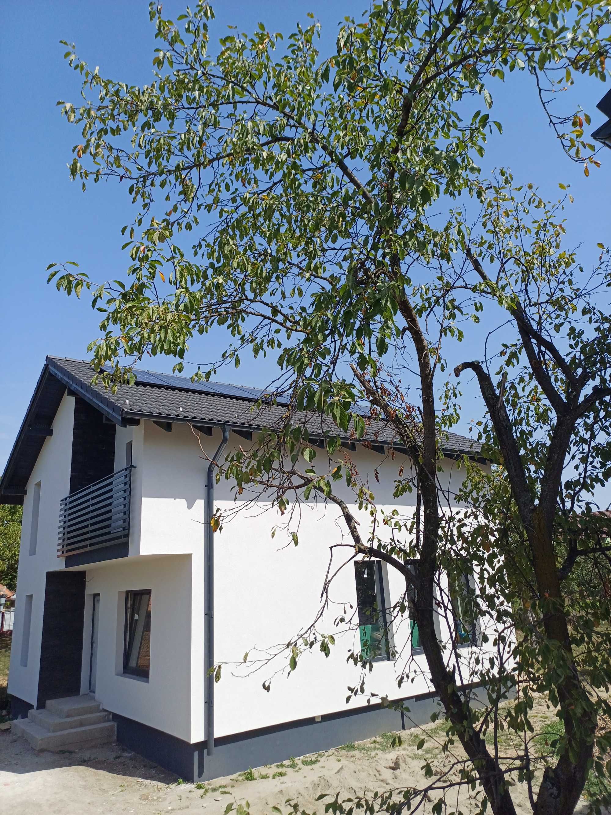 Vila noua direct de la proprietari eficienta energetic, panouri solare