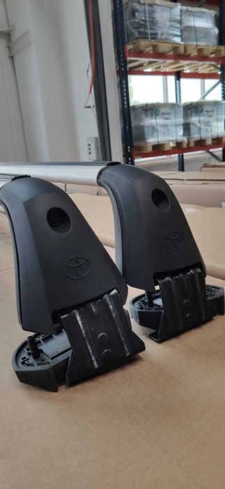 Оригинални напречни греди и ски багажник за Toyota RAV4 HA30