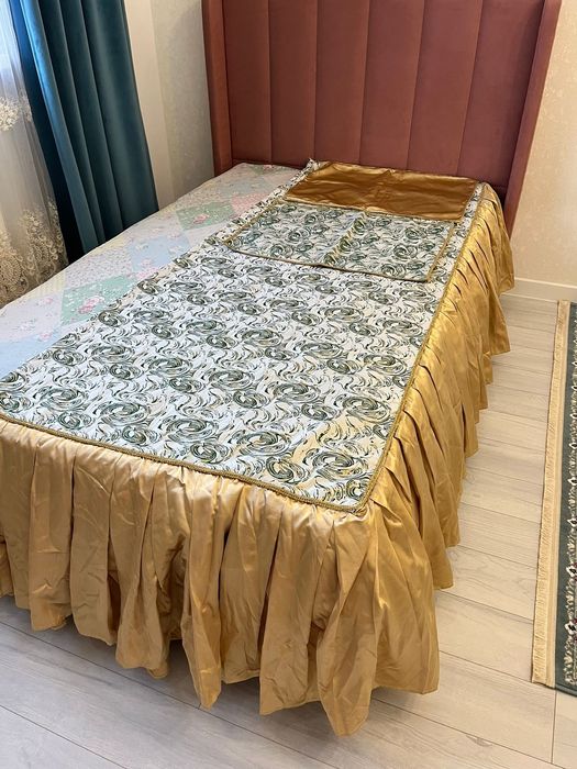 Покрывало наблочки для кровати