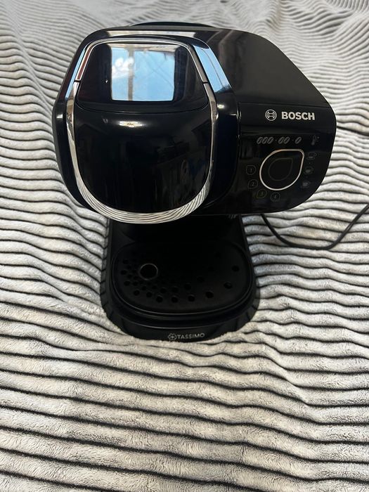 Aparat de cafea cu capsule Bosch Tassimo aproape nou