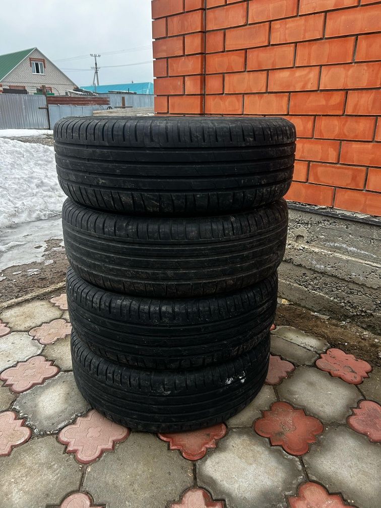 Продам Б/у шины.
