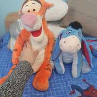 Плюшени играчки- магарето Йори и Тигър