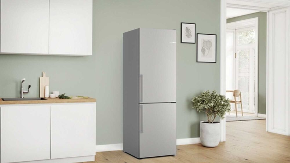 Хладилник с фризер BOSCH KGN36VIBT 186см.