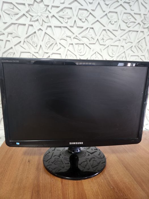 Монитор Samsumg 22 дюйма