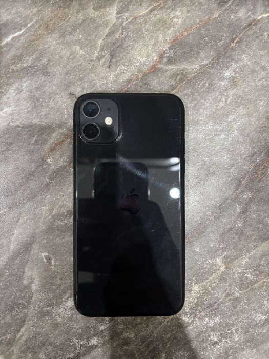 Продам айфон 11 на 128г