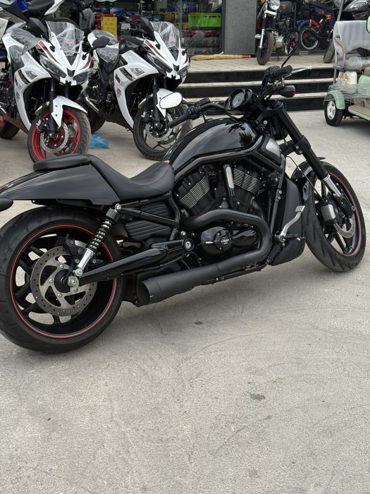 Moto harley DEVIDSON V ROD 1250