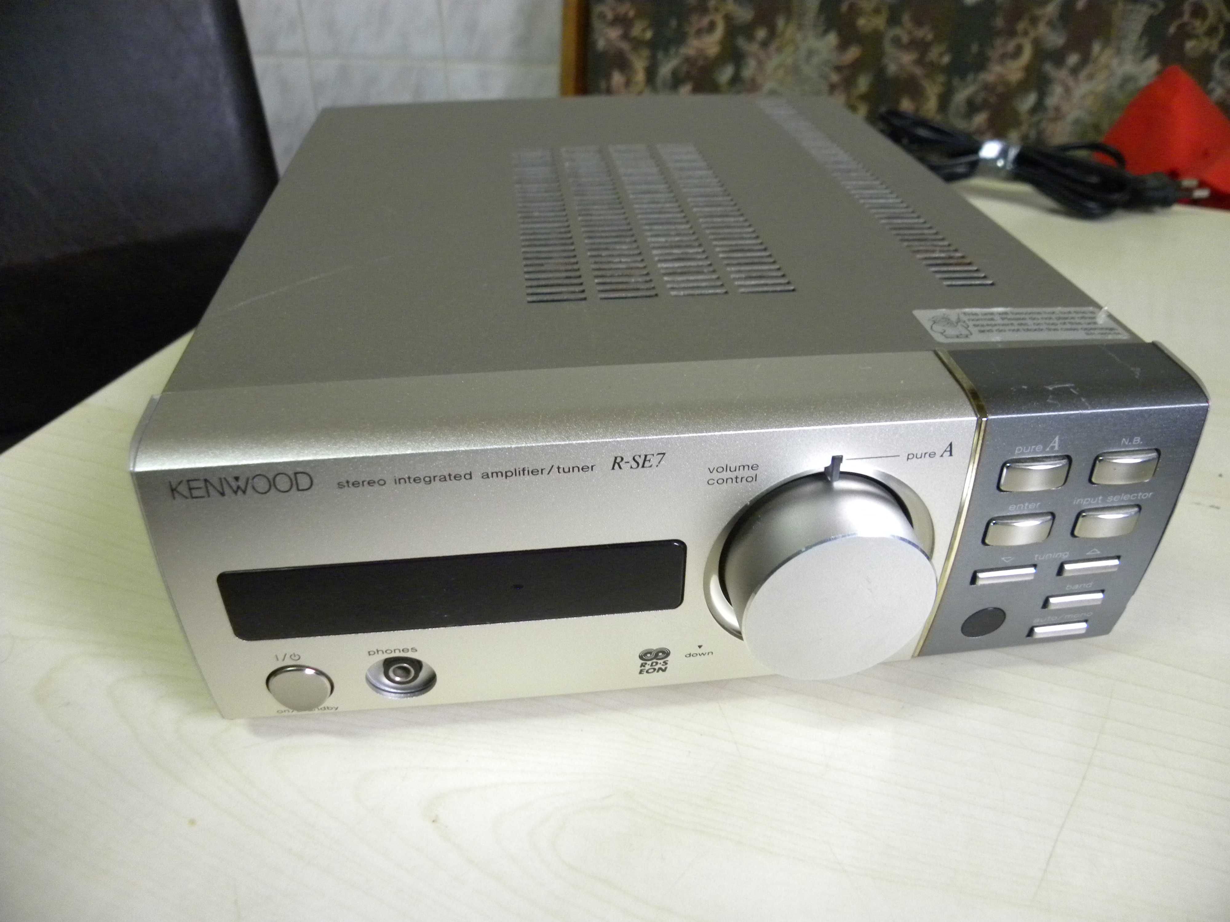 Kenwood R-SE7 - Integrated Tuner Amplifier (1997-98)