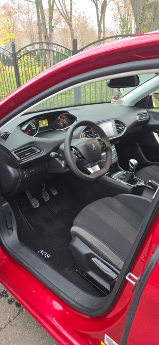 Peugeot 308 1.6 Blue-HDI 120