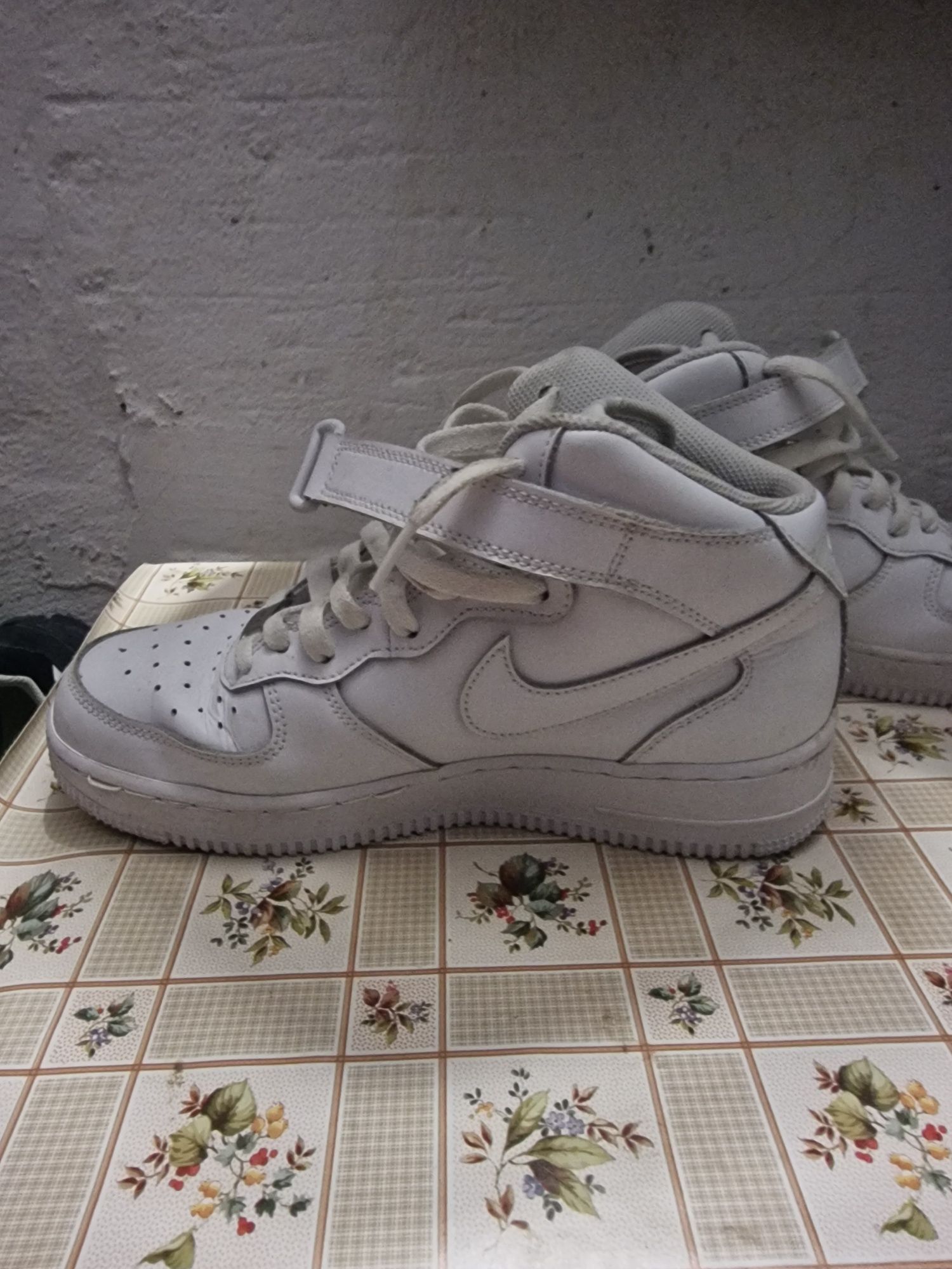 Обувки Nike Air Force 1 mid