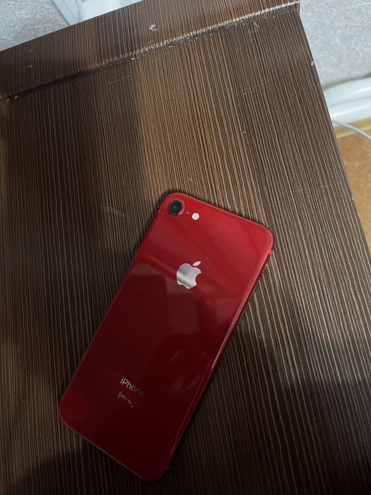 Iphone 8 в отличном состоянии