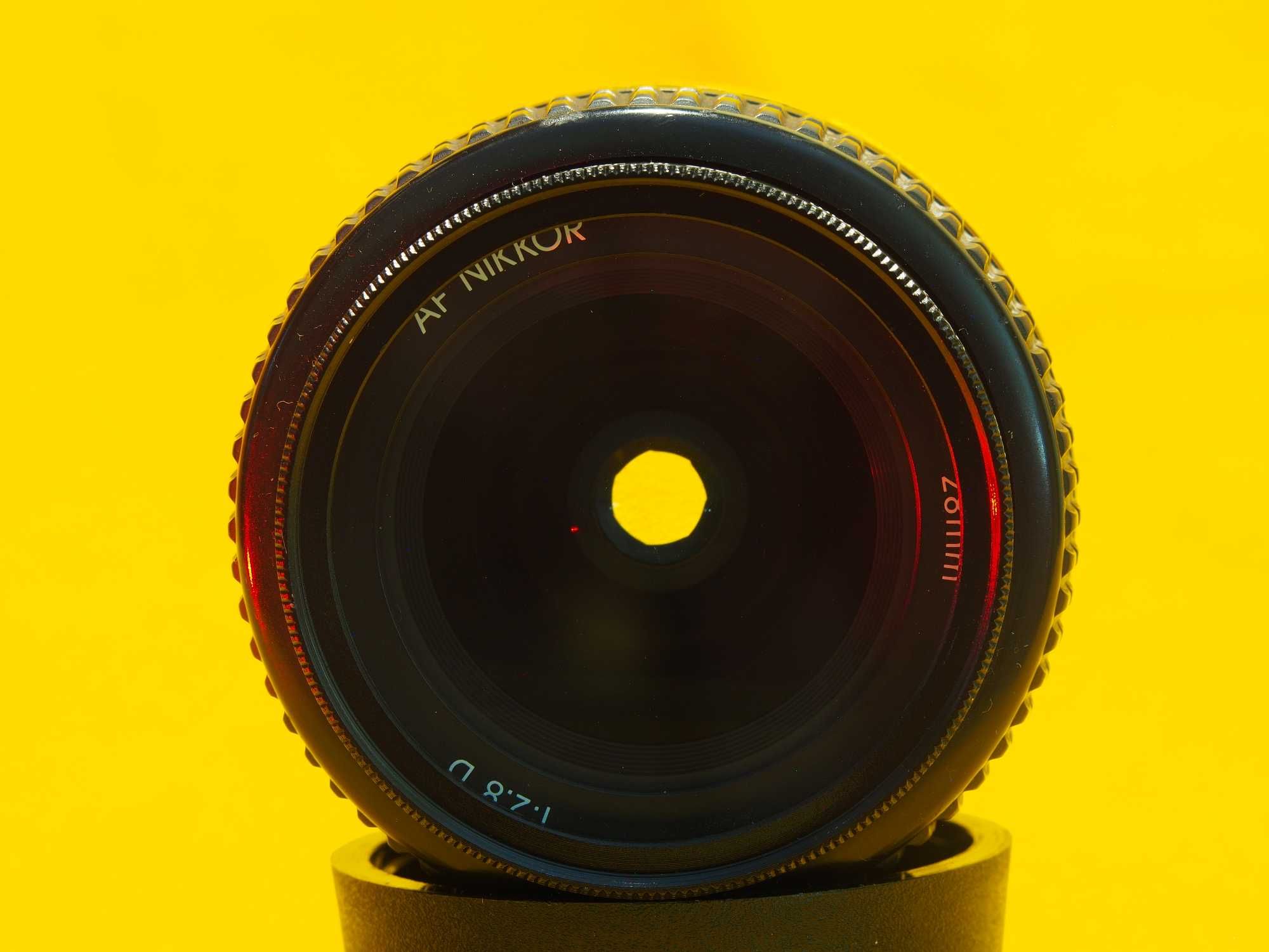 Обектив Nikon AF Nikkor 28mm 1:2.8 D