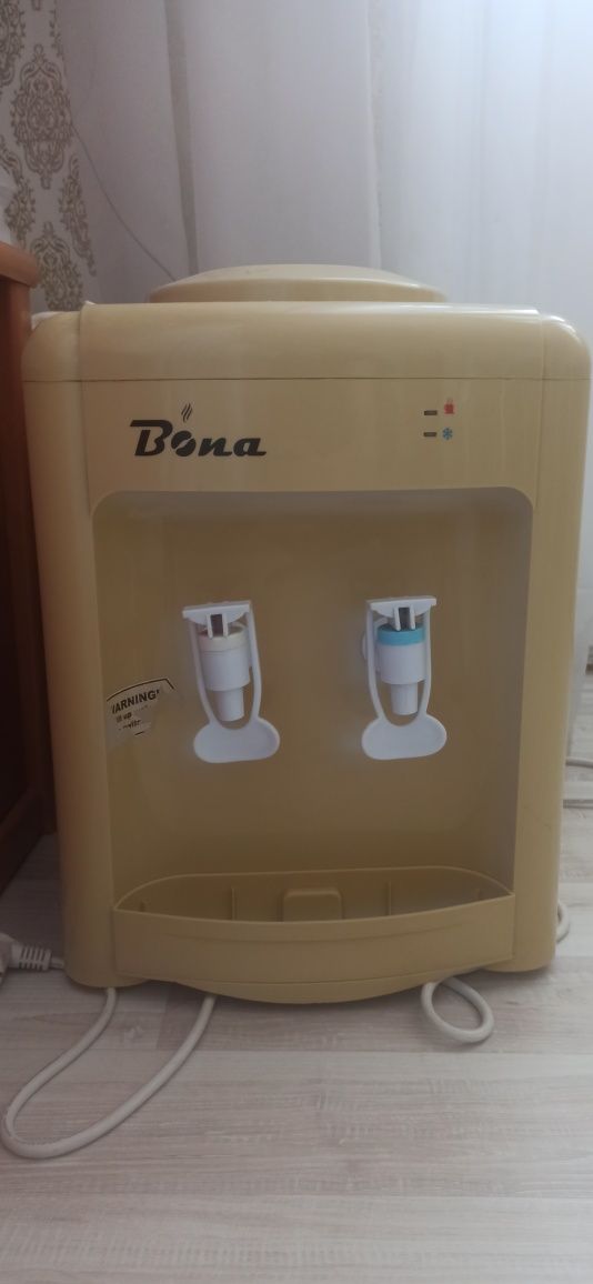 Кулер для воды Bona
