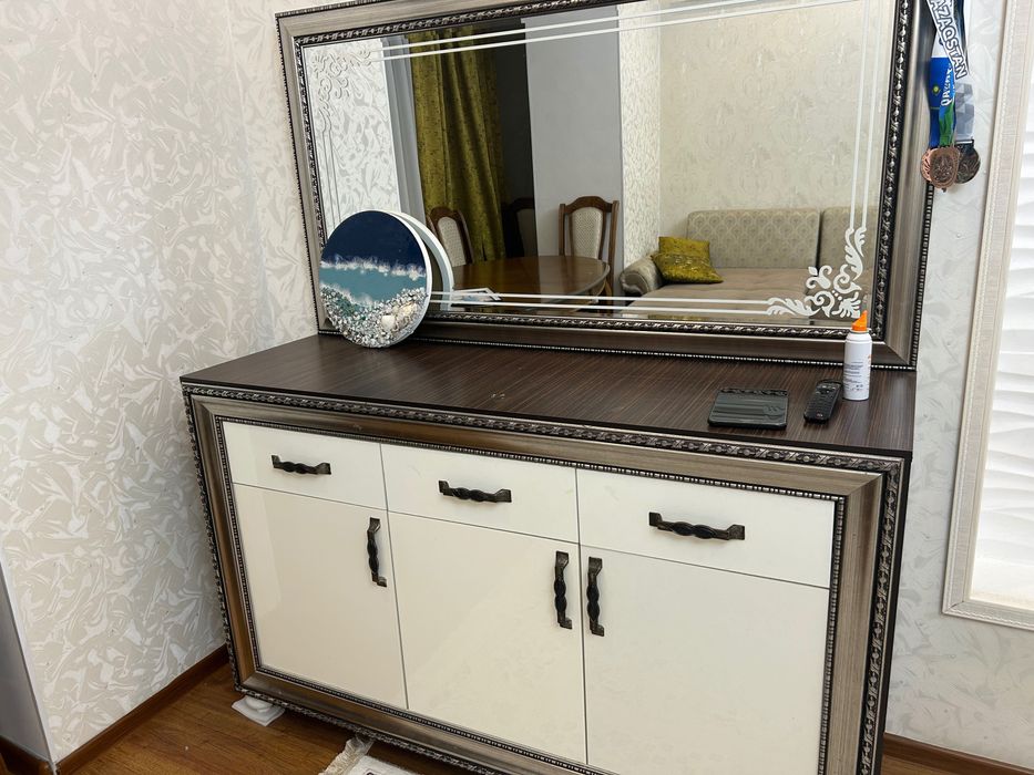 Шкаф для гостиной