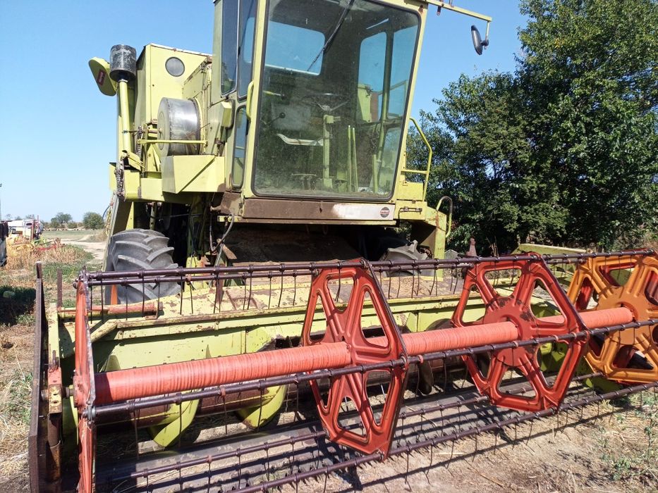 Vând piese combina claas dominator 85