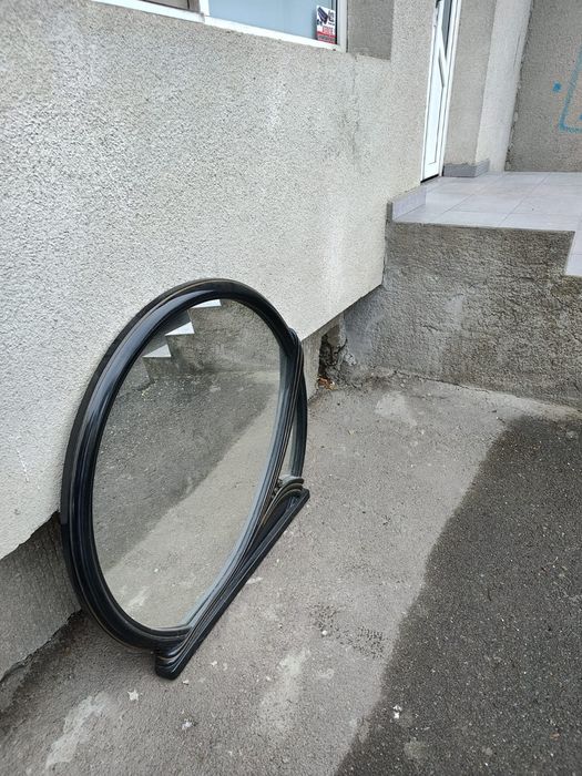 Vând oglinda de dimensiuni mari