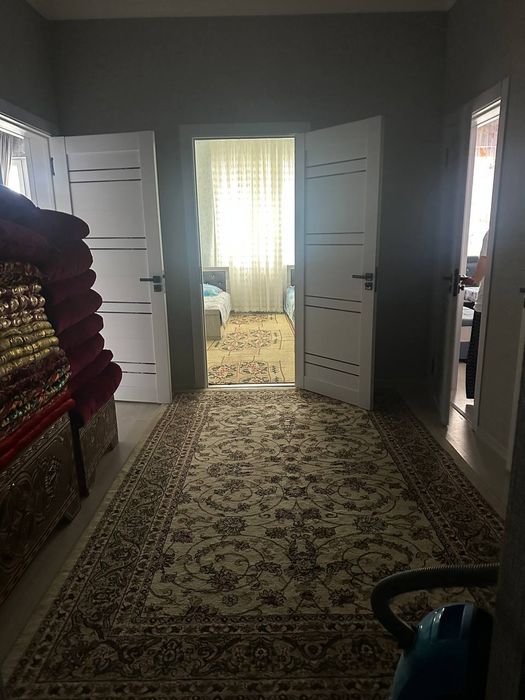 Olmos navostroyka sotiladi. 2 xona 52m2