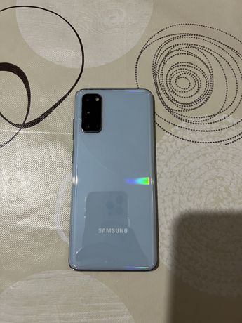 Продам Samsung galaxy s20