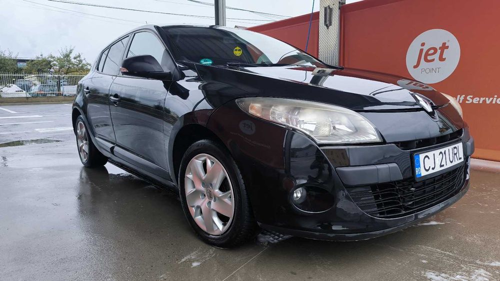 Renault Megane III Hatchback, 1.6 Benzină 16 valve, 2011, 101 CP