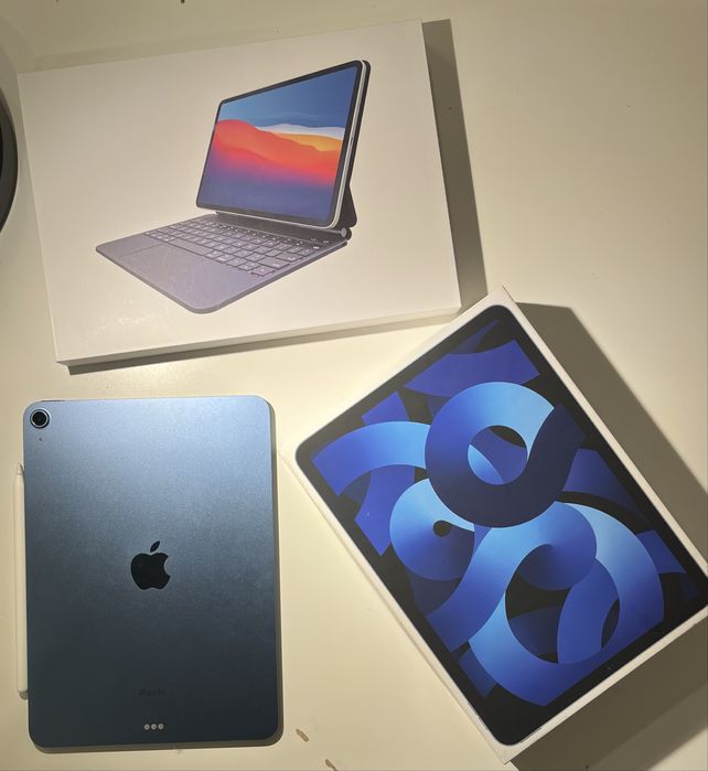 iPad Air 5 64GB + Apple Pencil 2 + клавиатура + стекло. Все в идеале