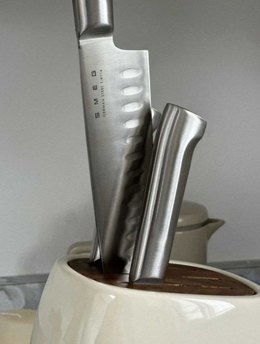 ножи SMEG  Италия – премиум набор в подставке