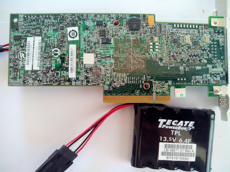 RAID IBM Lenovo ServeRAID M5110/1GB контролер SSD SATA/SAS 0/1/5/10/