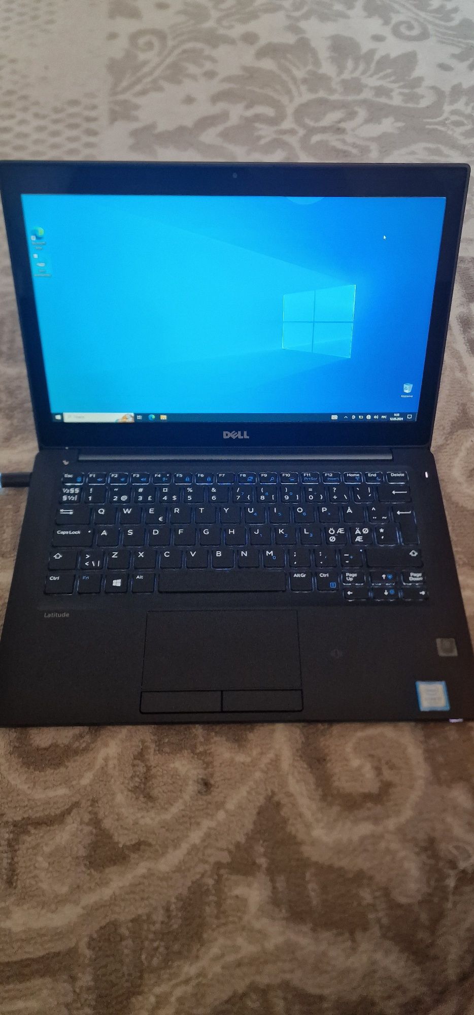 Dell Core i5-7300u Ekran sensor Operativka 16gb ddr4 Hotira 256gb m2ss