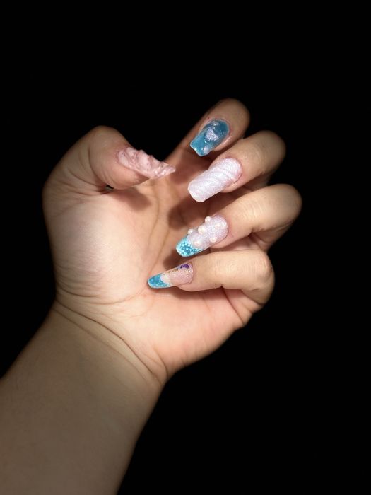 Manichiura Vatra Luminoasa