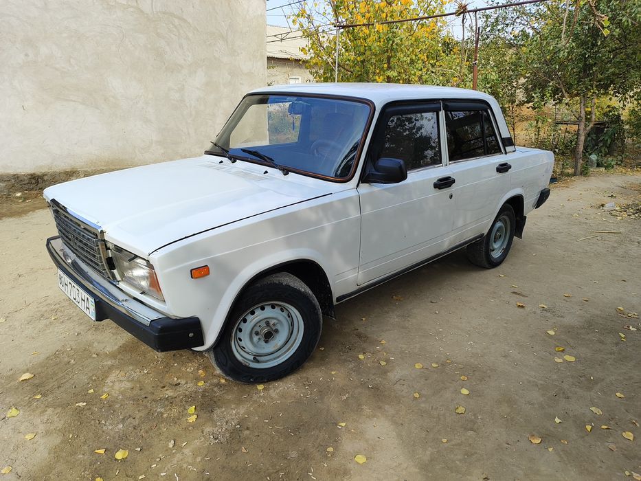 07 Vaz 2107 sotiladi 2008 yil